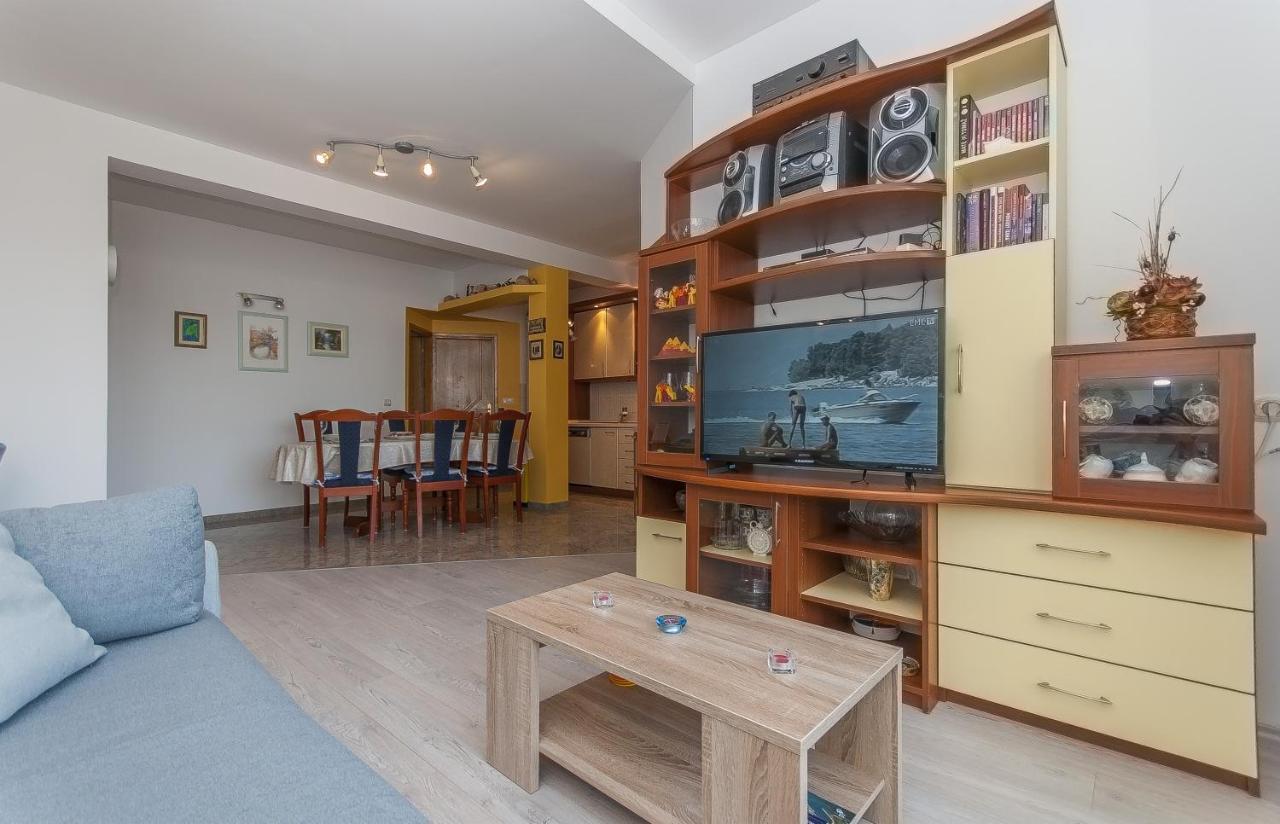 Apartment Brajki Omiš Esterno foto